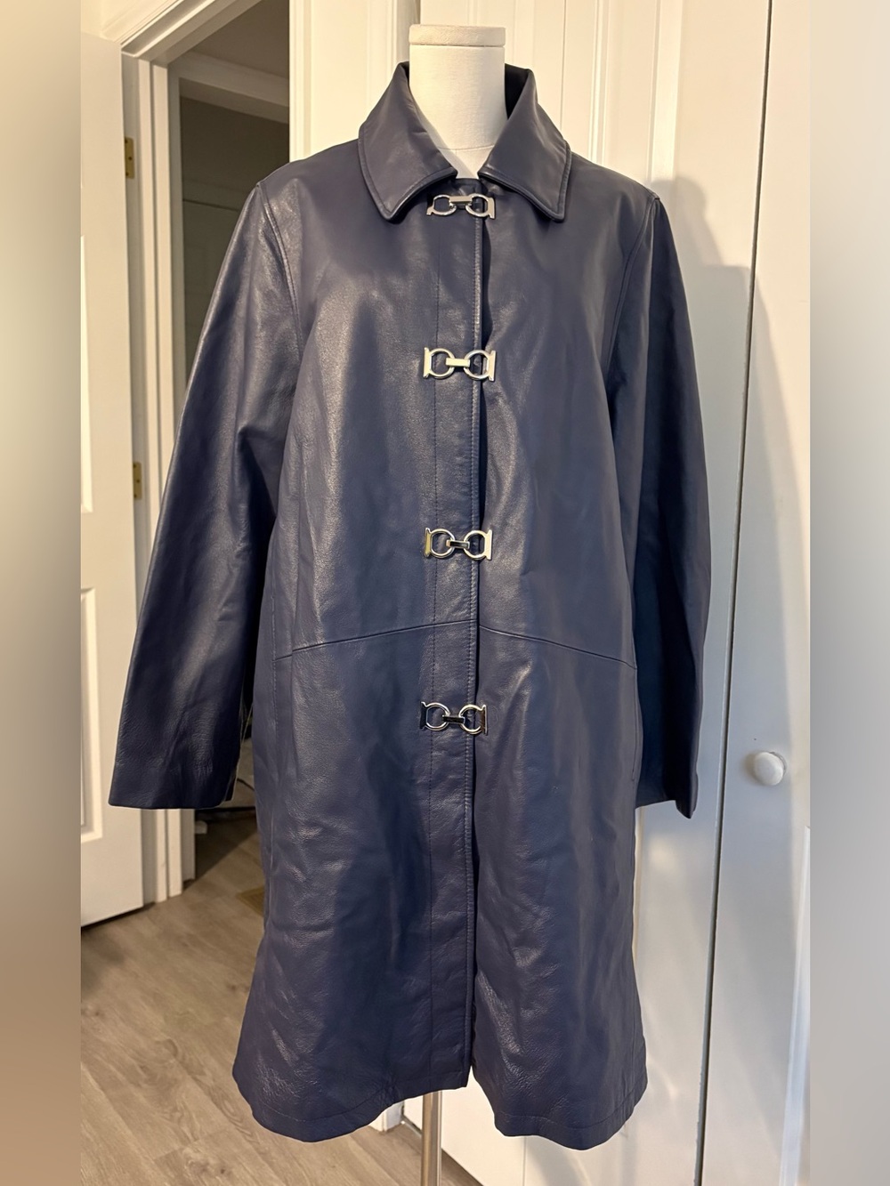 MIDNIGHT VELVET Navy Leather Coat with Toggle Turnlock Closures